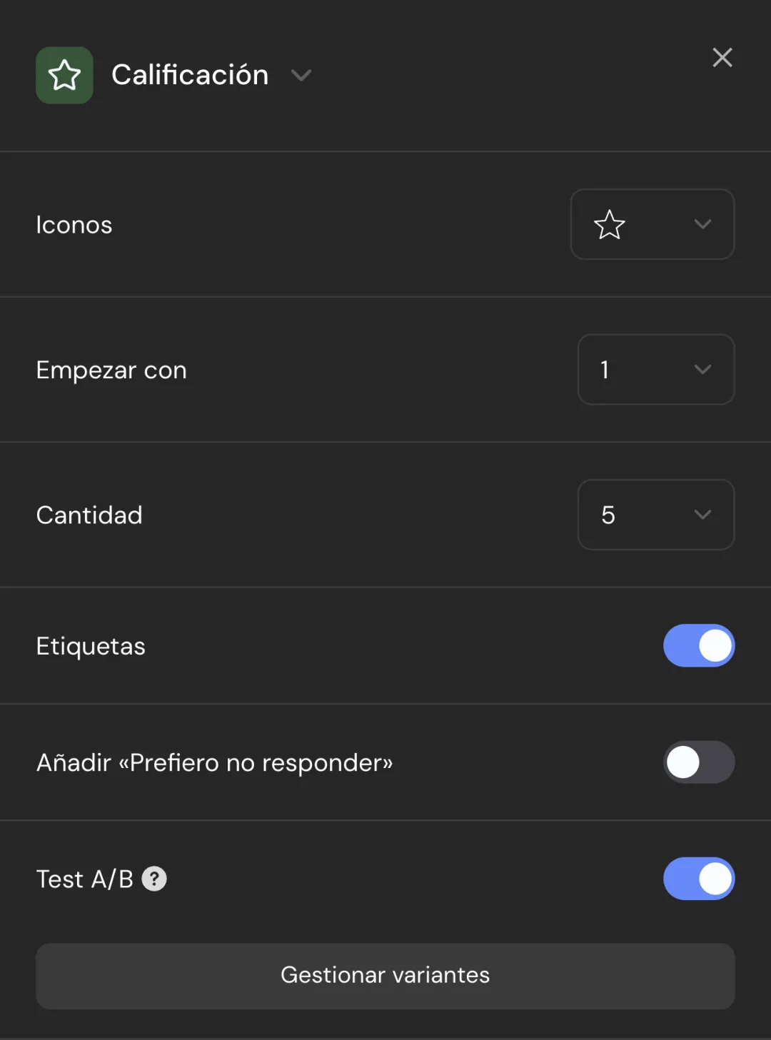 Ajustes de la pregunta con Test A/B activado y el botón Gestionar variantes, junto a una pregunta con las pestañas Formal y Cercana