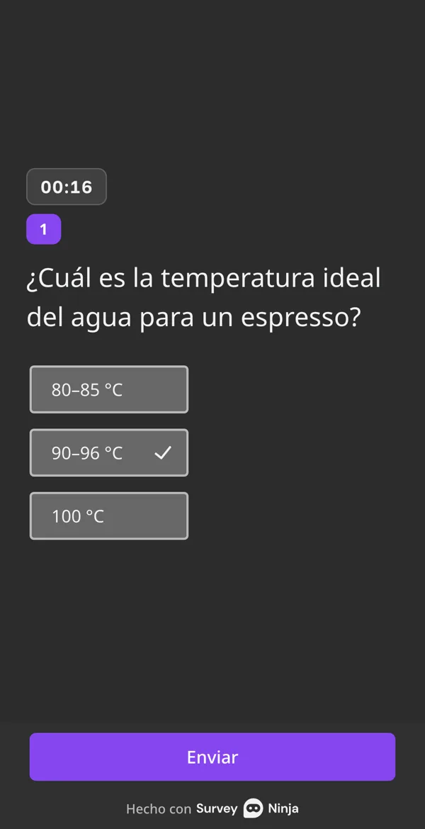 Una pregunta del examen en un celular con el temporizador en 00:16: la temperatura ideal del agua para un espresso, con 90–96 °C elegido