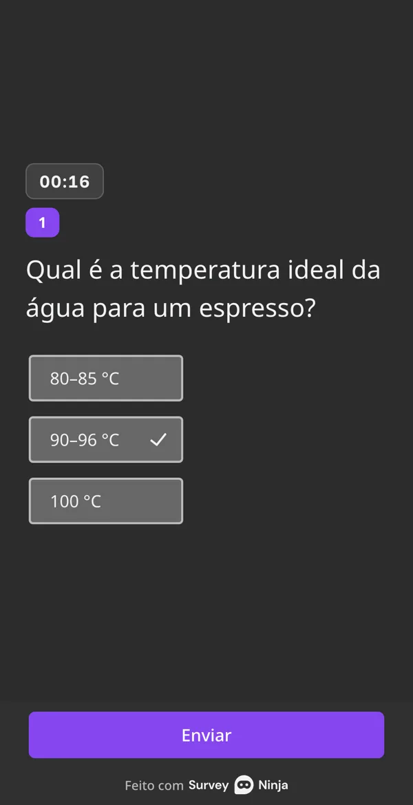 Uma pergunta da prova no celular com o timer em 00:16: a temperatura ideal da água para um espresso, com 90–96 °C escolhido