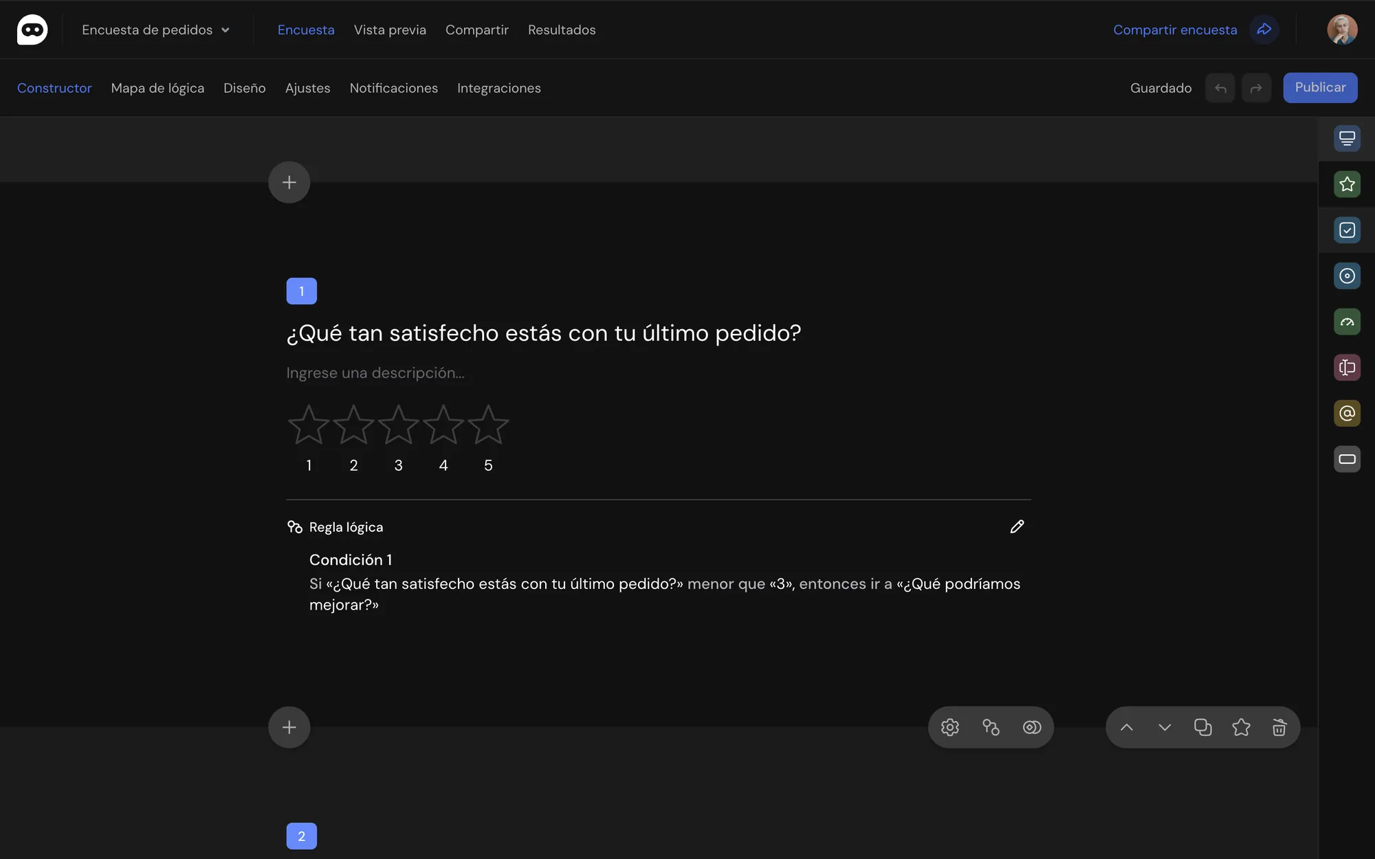 El editor de encuestas de SurveyNinja: una pregunta de valoración con una regla de lógica y los tipos de pregunta a la derecha