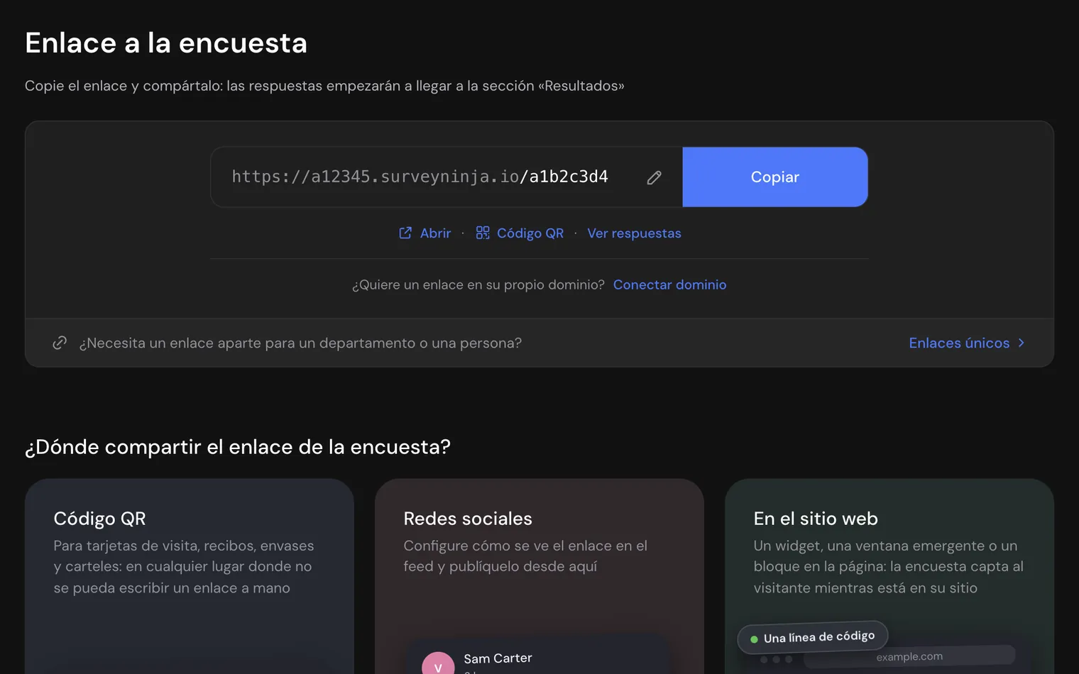 El enlace de la encuesta con el botón Copiar y las tarjetas de código QR, redes sociales y sitio web